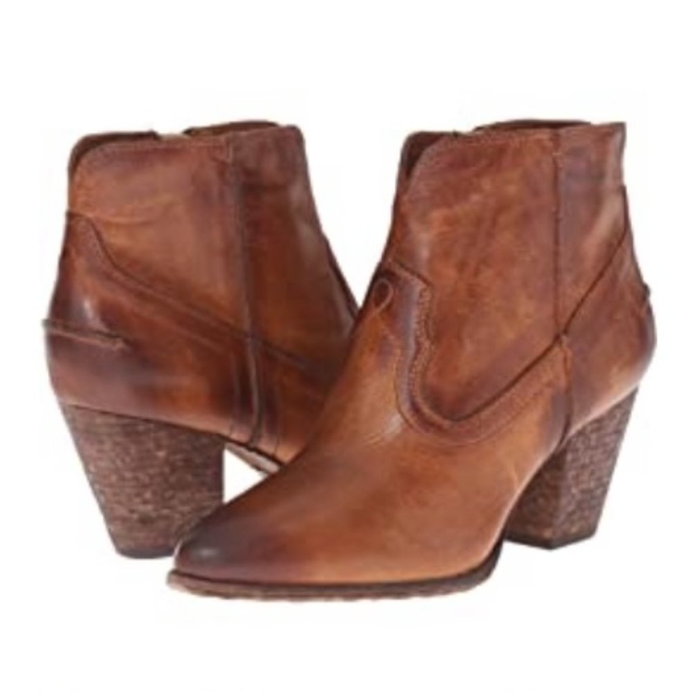 FRYE Women's Renee Seam Short Boot in Cognac Washed Antique - NWOT